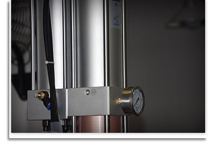 高品質午夜成人精品缸